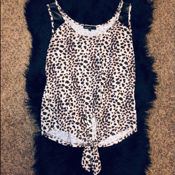 Weavers Tops - 🦋 Animal Print Knot Tank Top ❤️